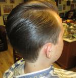 Knipbeurt in uitvoering bij Zijn Haar